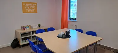 Szkoła Językowa LENS with Native Speakers